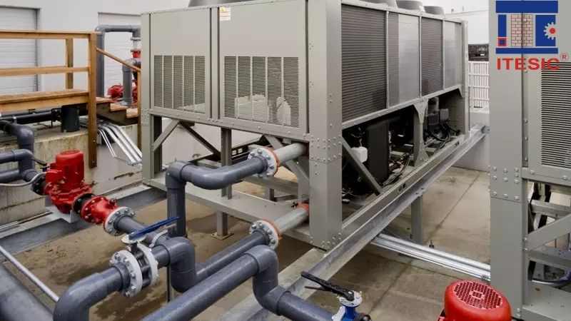 Chiller Giải Nhiệt Nước Cho Nhà Máy Đồ Uống